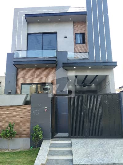 5Marla House For Sale in Paragon City Beautiful Location Best opportunity Near To Park Near To Commercial Contact me Amir Ali Number 03211124111 5Marla House For Sale in Paragon City Beautiful Location Best opportunity Near To Park Near To Commercial Contact me Amir Ali Number 03211124111