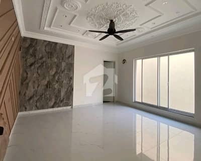 Perfect Prime Location 1 Kanal Upper Portion In DHA Phase 6 For rent