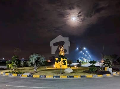 A Palatial Residence For Prime Location sale In Shaheen Orchards Sheikhupura