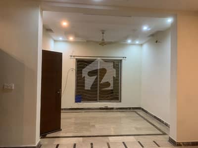 Prime Location 5 Marla House In Lahore Is Available For rent