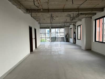 876 Square Feet Original Pics Commercial Office With Two Bathroom For Rent Gulberg 2