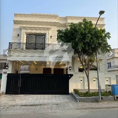 Avail Yourself A Great 10 Marla House In Top City 1
