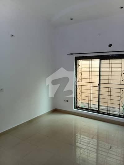 10 Marla Upper Portion For Rent In Wapda Town