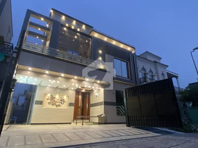 ULTRA MODERN HOUSE FOR SALE IN SECTOR F