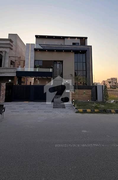 سٹی ہاؤسنگ سوسائٹی گوجرانوالہ میں 5 کمروں کا 10 مرلہ مکان 4.4 کروڑ میں برائے فروخت۔ سٹی ہاؤسنگ سوسائٹی گوجرانوالہ میں 5 کمروں کا 10 مرلہ مکان 4.4 کروڑ میں برائے فروخت۔