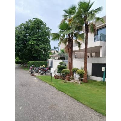 41 Marla Corner Premium Plot, Back Of Main Road, Close To Dolmen Mall, Sports Club, Surrounding Beautiful House