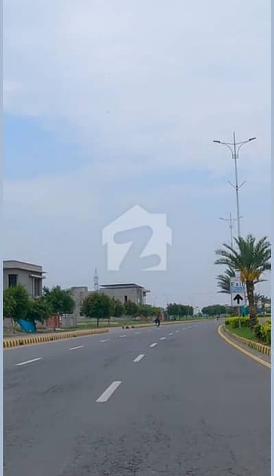 5 Marla Plot Available For Sale In DHA