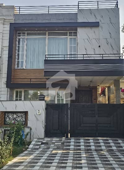 Slightly Used 8.5 Marla Modren Super Luxury Iconic Design House Having Huge Basement Accommodation Like 10 Marla For Sale In Dha Phase 5 Prime Location. Slightly Used 8.5 Marla Modren Super Luxury Iconic Design House Having Huge Basement Accommodation Like 10 Marla For Sale In Dha Phase 5 Prime Location.