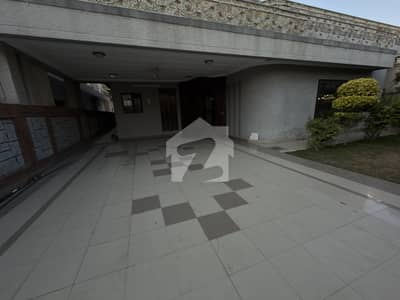 1 Kanal House For Rent | 5 Beds | Near Park & Masjid 1 Kanal House For Rent | 5 Beds | Near Park & Masjid