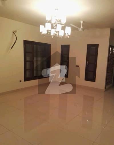 Prime Location House Of 300 Square Yards Available In DHA Phase 6
