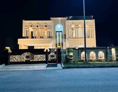 سٹی ہاؤسنگ سوسائٹی گوجرانوالہ میں 6 کمروں کا 1 کنال مکان 8.5 کروڑ میں برائے فروخت۔ سٹی ہاؤسنگ سوسائٹی گوجرانوالہ میں 6 کمروں کا 1 کنال مکان 8.5 کروڑ میں برائے فروخت۔