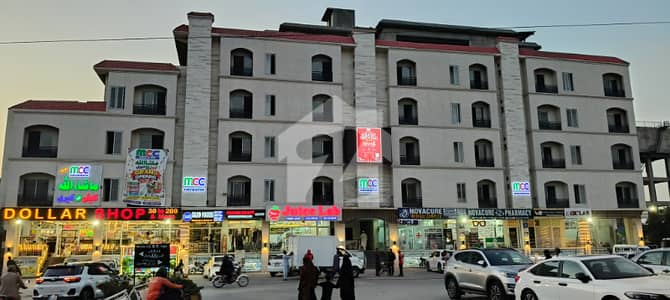 سی بی آر ٹاؤن فیز 1 - بلاک سی سی بی آر ٹاؤن فیز 1,سی بی آر ٹاؤن,اسلام آباد میں 2 کمروں کا 3 مرلہ فلیٹ 1.18 کروڑ میں برائے فروخت۔