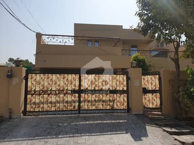 1 Kanal Luxury House - Fully Furnished With Solar System Installed - Ready For Possession