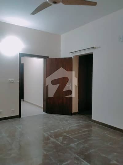 DHA KANAL STYLISH BUNGALOW   AVAILABLE FOR RENT