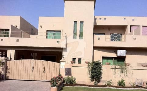 عسکری 14 راولپنڈی میں 4 کمروں کا 10 مرلہ مکان 6.5 کروڑ میں برائے فروخت۔