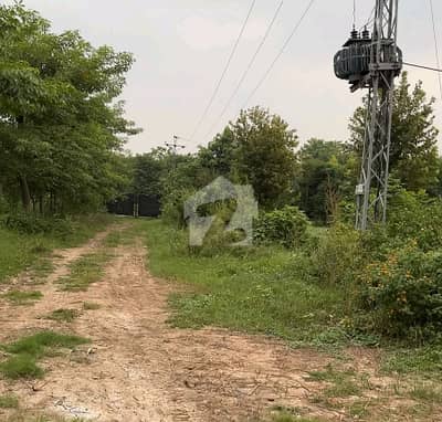 sale A Farm House In Kahuta Road Prime Location