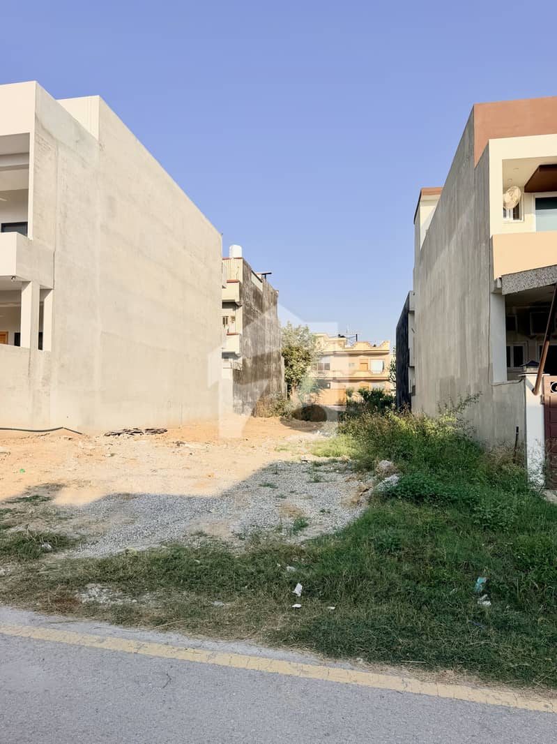 35x70 PLOT FOR SALE BEST LOCATION 35x70 PLOT FOR SALE BEST LOCATION