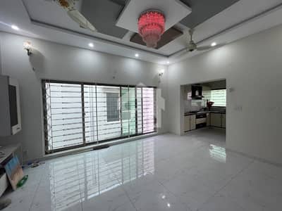 10 Marla Beautiful Upper Portion Available For Rent