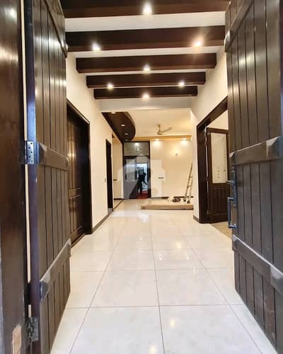 Luxurious Portion Available For Rent Ph 6