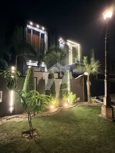 1 kanal  Fully furnished   brand new house  available in lake city Lahore  Very very prime location  In friendly budget Ready to move in Branded furniture or interior