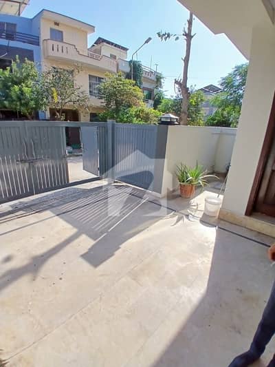Sector G13/1 Size25*40 Double Storey New House Good Location investor price .