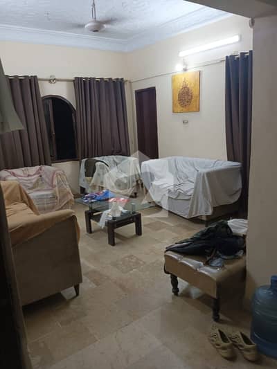 نارتھ ناظم آباد ۔ بلاک ایچ نارتھ ناظم آباد,کراچی میں 8 کمروں کا 9 مرلہ مکان 6.7 کروڑ میں برائے فروخت۔