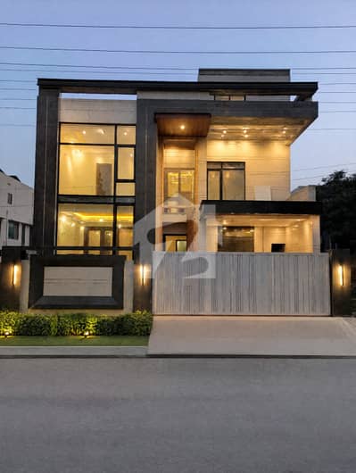 10 MARLA BRAND NEW MODERN HOUSE AVAILABLE FOR SALE IN _CLOSE TO VALANCIA TOWN HOUSING SOCIETY LAHORE
