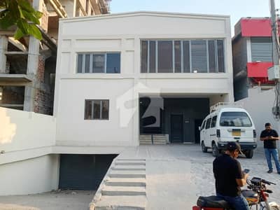 جوہر ٹاؤن لاہور میں 3 کمروں کا 2 کنال عمارت 7.0 لاکھ میں کرایہ پر دستیاب ہے۔ جوہر ٹاؤن لاہور میں 3 کمروں کا 2 کنال عمارت 7.0 لاکھ میں کرایہ پر دستیاب ہے۔