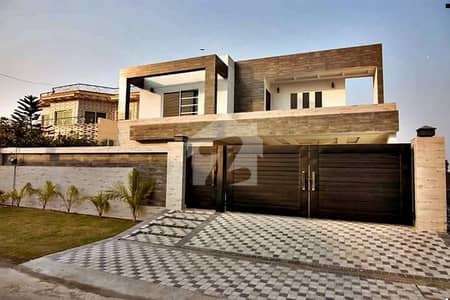 SECURE THIS 10 MARLA HOUSE FOR SALE IN DHA PHASE 7 | 4 BEDROOM FAMILY HOME