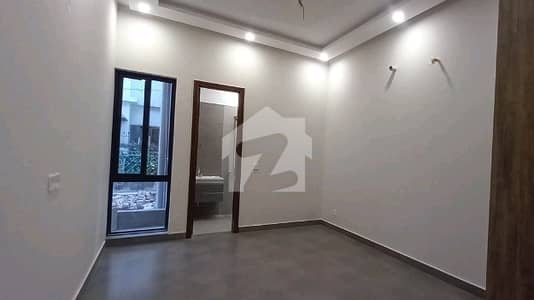 Prime Location Upper Portion For rent In Rs. 100000
