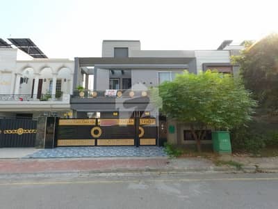Bahria Town - Talha Block House Sized 10 Marla Is Available