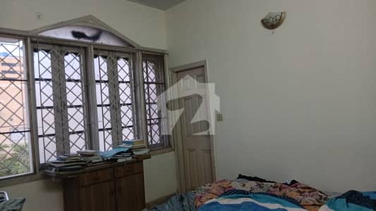 OLD MAINTAINED HOUSE IS AVAILABLE FOR SALE OLD MAINTAINED HOUSE IS AVAILABLE FOR SALE