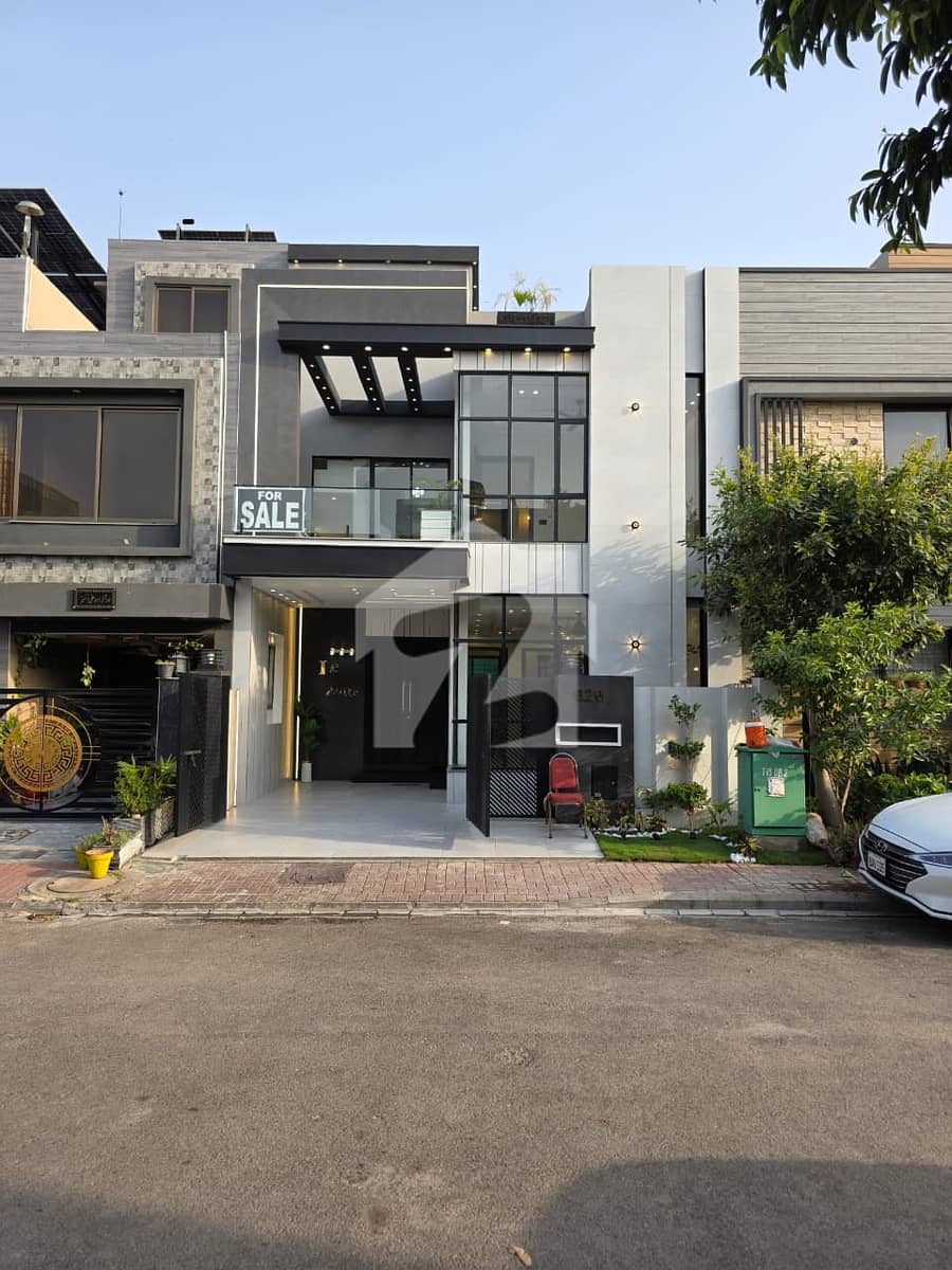 5 Marla Residential House For Sale In Jinnah Block, Nearby Commercail ...