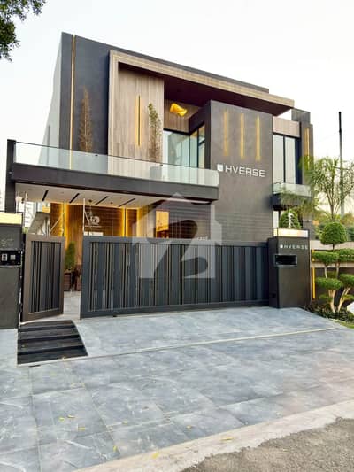 1 KANAL BRAND NEW FURNISHED BUNGALOW FOR SALE