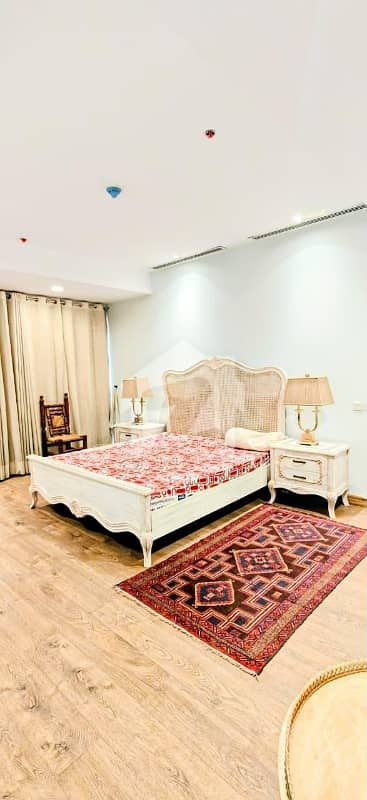 پینٹا سکوائر بائے ڈی ایچ اے لاهور ڈی ایچ اے فیز 5,ڈی ایچ اے ڈیفینس,لاہور میں 3 کمروں کا 10 مرلہ فلیٹ 3.0 لاکھ میں کرایہ پر دستیاب ہے۔