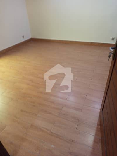 1 Bed Non Furnishe Apartment