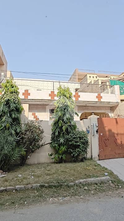 12 Marla 1.5 Story House For Sale At Prime Location