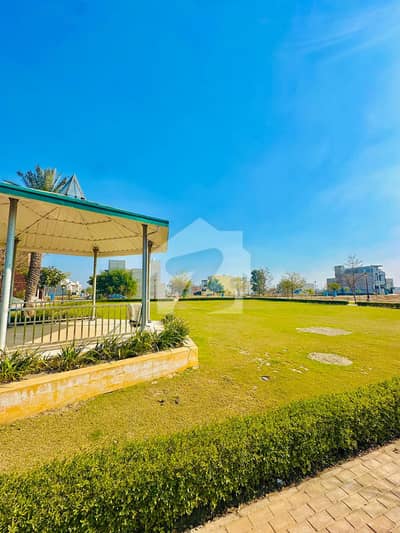 5 Marla Park Facing Residential Plot For Sale In M7C1, Lake City Lahore