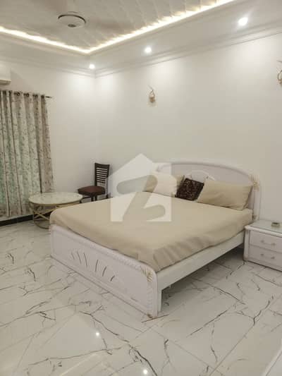 1000sq Yards, Chance Deal, Never Miss Chance, Only Buyers, (Semi Furnish)