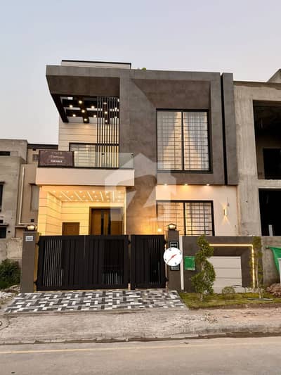 5 Marla Brand New Luxury Modern Designer House For Sale In BB Block Bahria Town Lahore 5 Marla Brand New Luxury Modern Designer House For Sale In BB Block Bahria Town Lahore