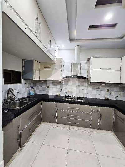 10 Marla Like Brand New Ground Portion Available Rent G13