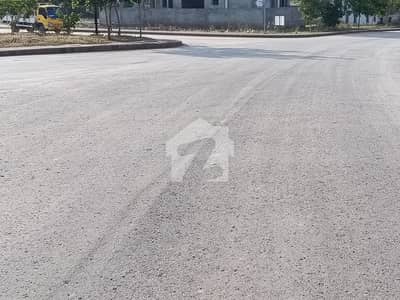 10 Marla Plot for Sale C3