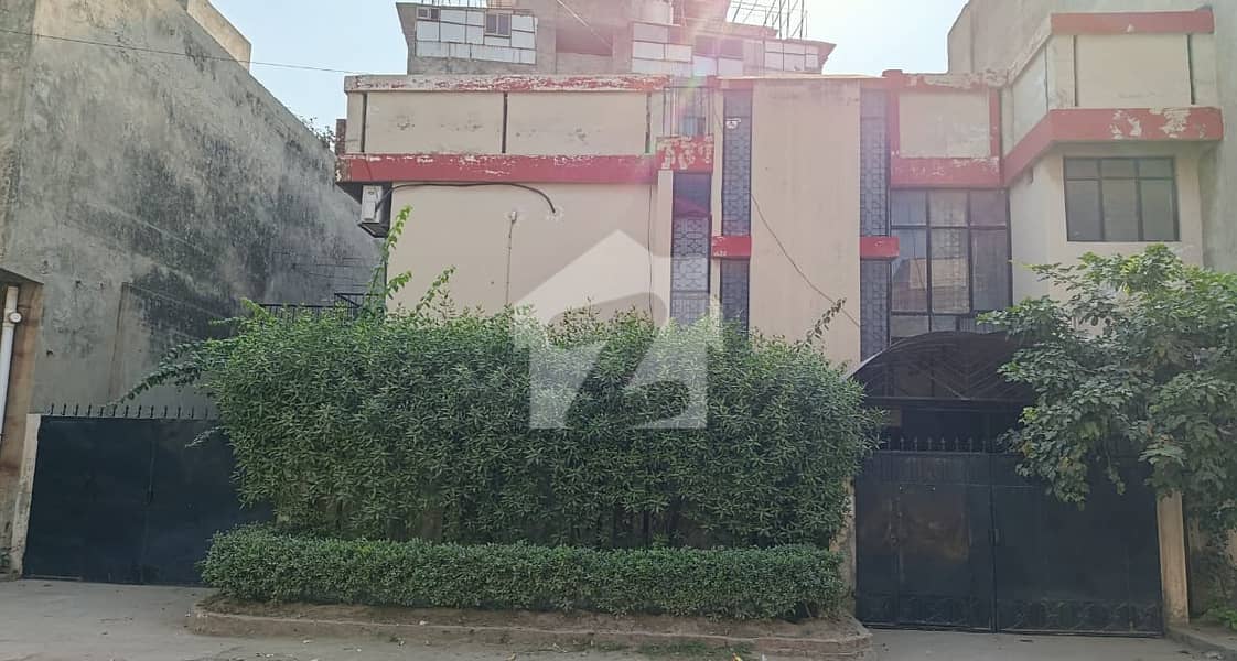 رحمان پورہ - بلاک سی رحمان پورہ (فیروز پور روڈ),لاہور میں 5 کمروں کا 10 مرلہ مکان 9.0 کروڑ میں برائے فروخت۔ رحمان پورہ - بلاک سی رحمان پورہ (فیروز پور روڈ),لاہور میں 5 کمروں کا 10 مرلہ مکان 9.0 کروڑ میں برائے فروخت۔