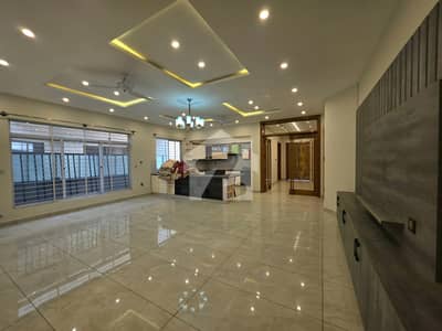 1 Kanal Upper Portion 4 Bedrooms For Rent With Solar