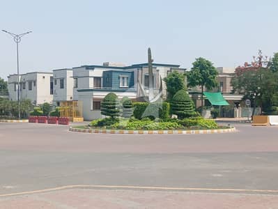 12 Marla posession plot on installments in dream gardens lahore