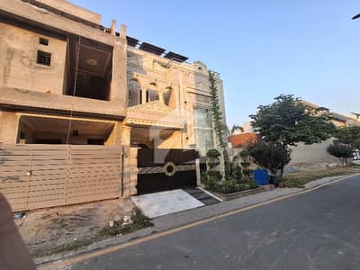 5 Marla beautiful house owner build for residents 5 Marla beautiful house owner build for residents
