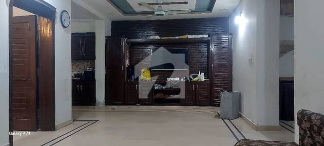 Open Basment 2bed ad-d tvl kitchen fully tailed flooring