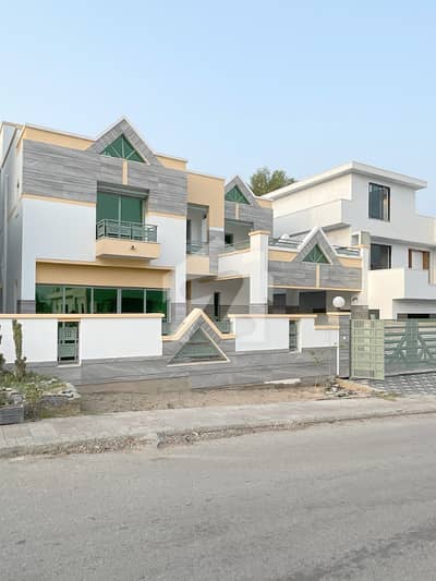 1 Kanal - Unique Design - 5 Bedroom & 6 Bathrooms