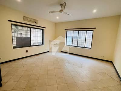 Renovated Luxury Double Storey House For Rent In F-6 Islamabad