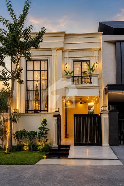 5 Marla Beautiful Modern Design Solid Manison For Rent In DHA Lahore